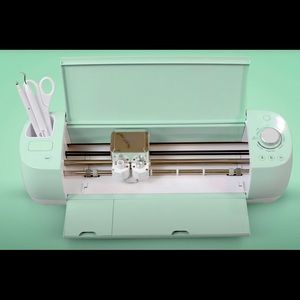 Cricut like new excelente condition